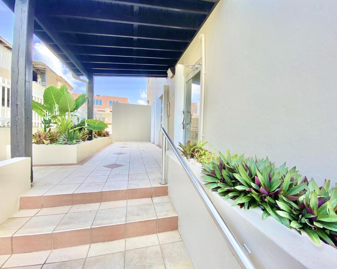Kasa Seahorse Of The Sea - Studio For 2 Beach Block San Juan Buitenkant foto