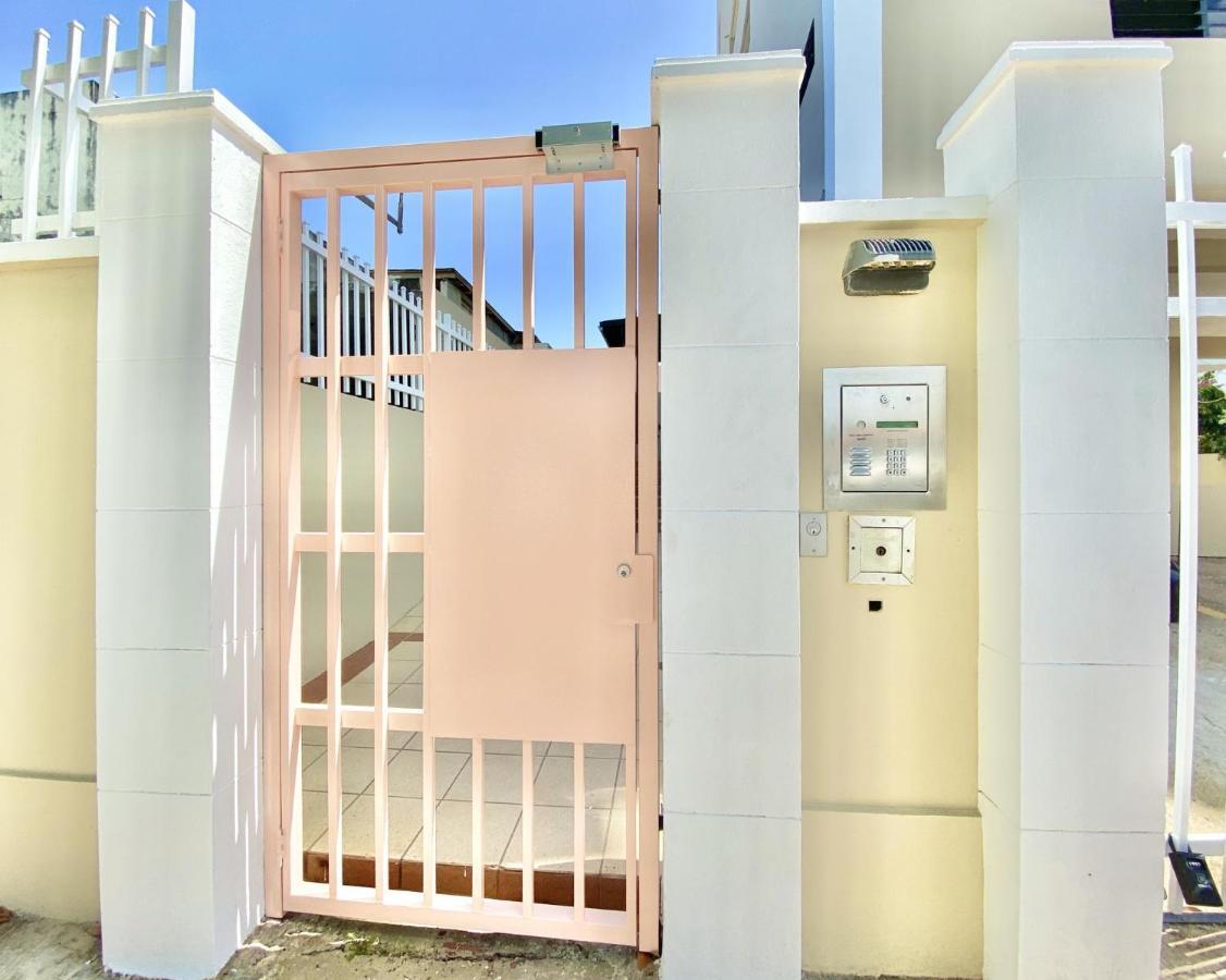 Kasa Seahorse Of The Sea - Studio For 2 Beach Block San Juan Buitenkant foto